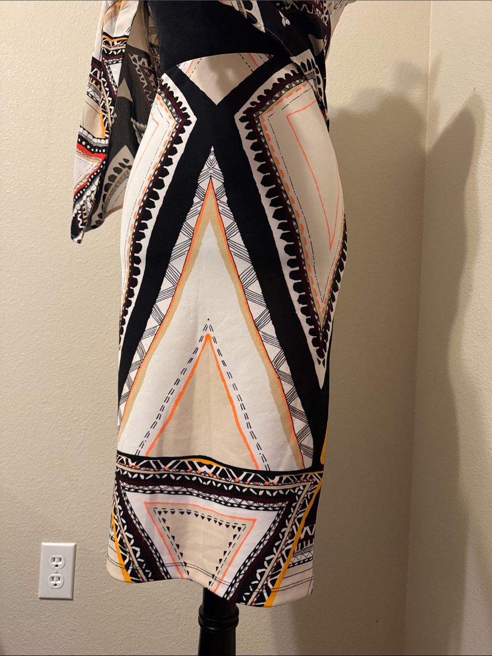 😍Mossimo Geometric Matching Set in Black, White, Orange - Picture 3 of 7
